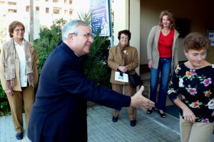 Visita Obispo Proyectando Nuevo Templo